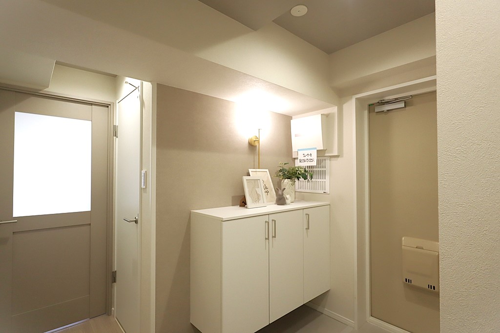 玄関 エントランス