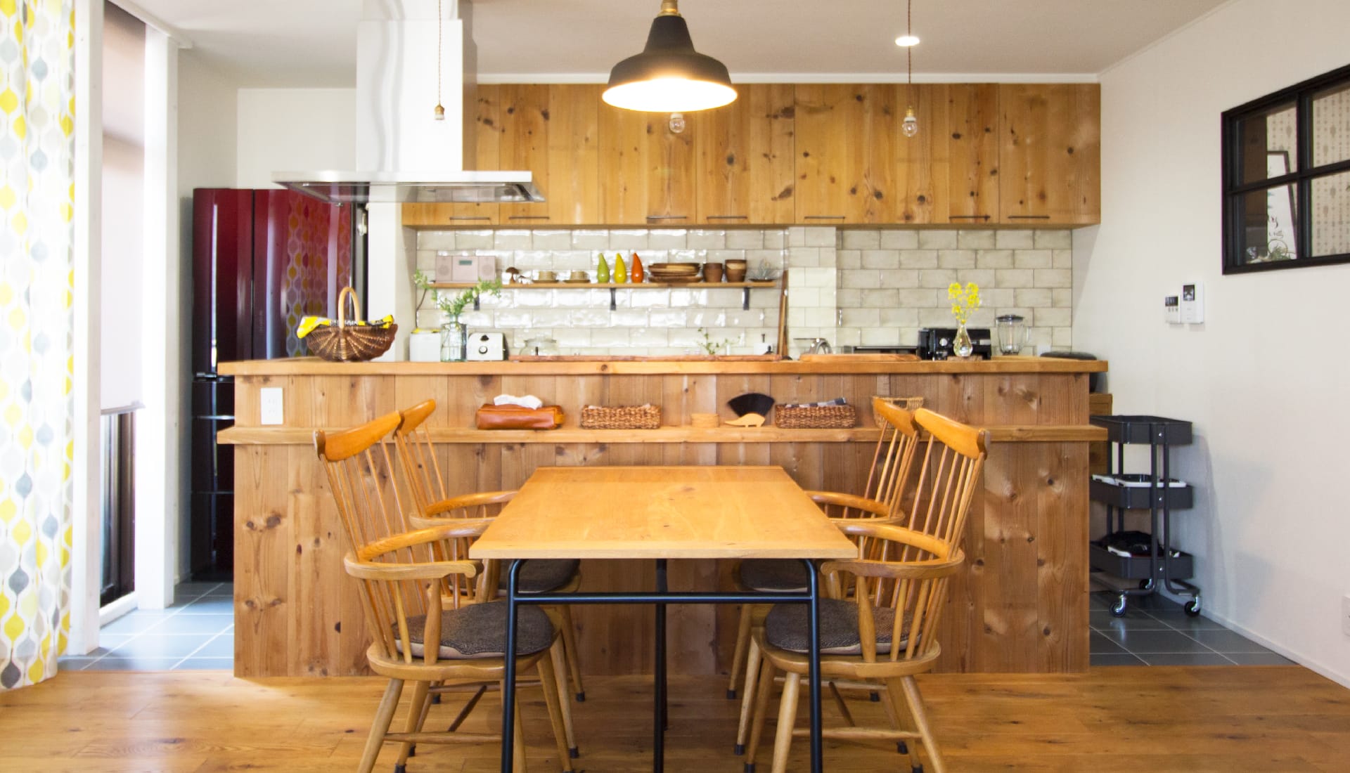 素材感とラフさが心地いい住まい。