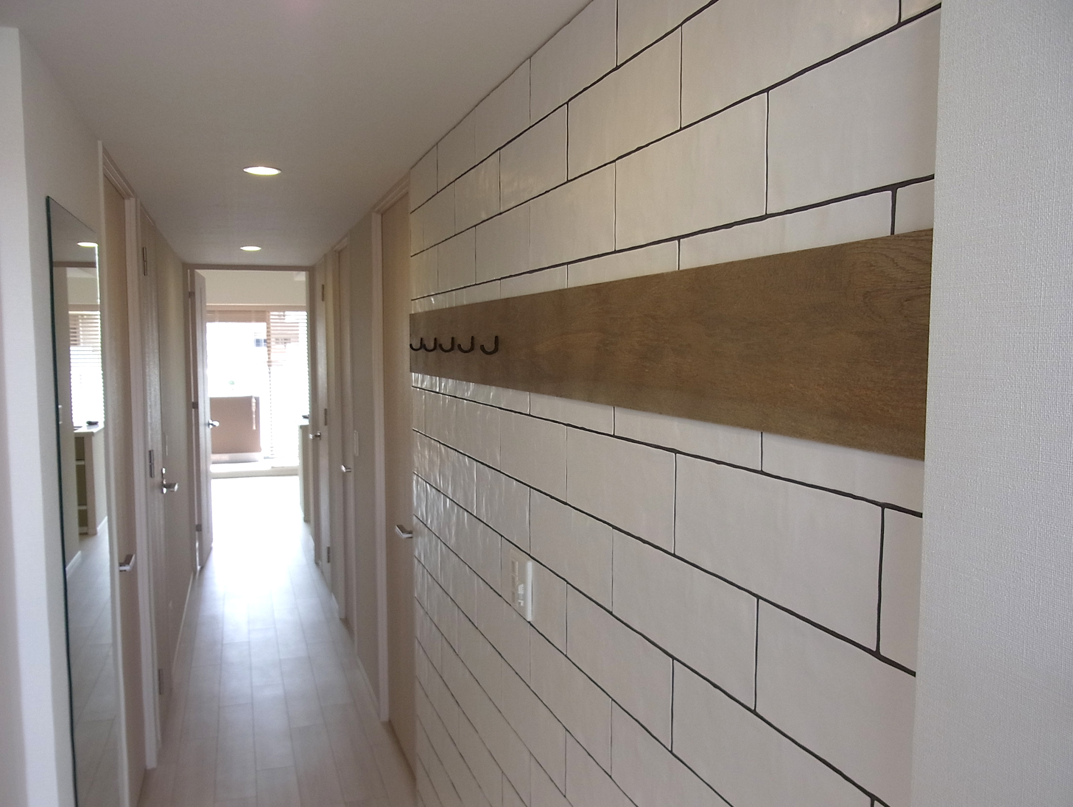 新築マンション　リノベーション　廊下