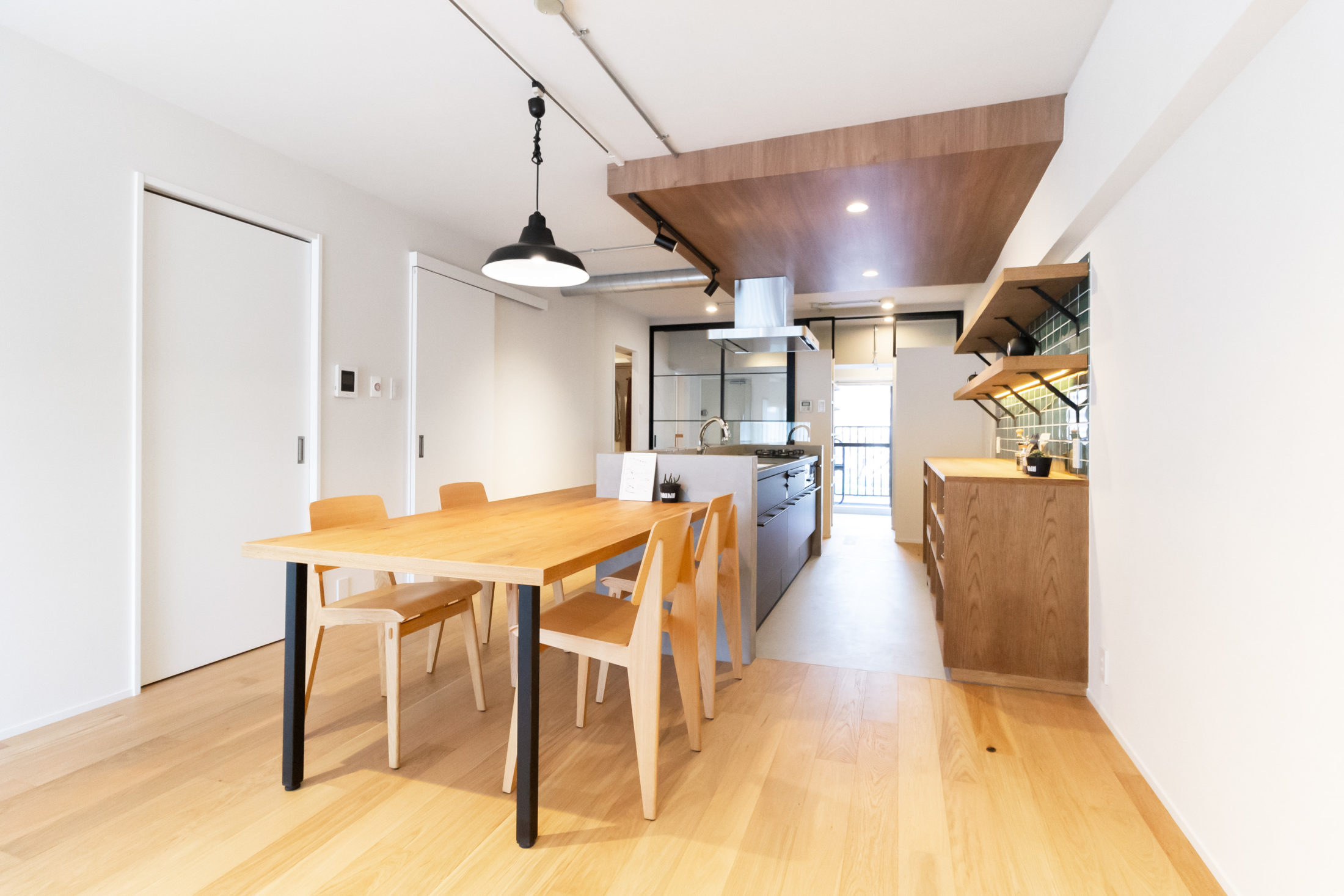 中古マンション　フルリノベーション　ダイニング