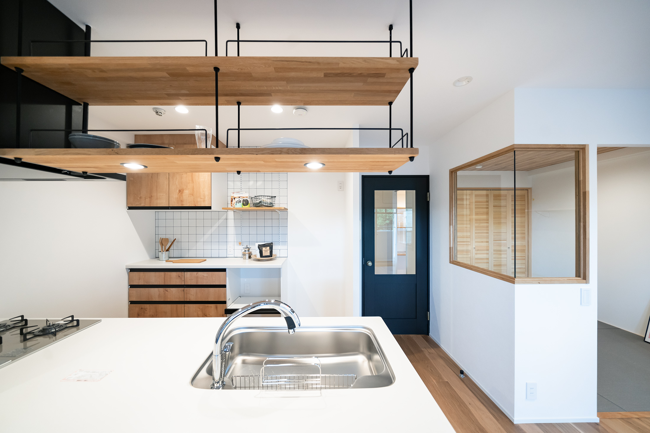 中古マンション　フルリノベーション　キッチン