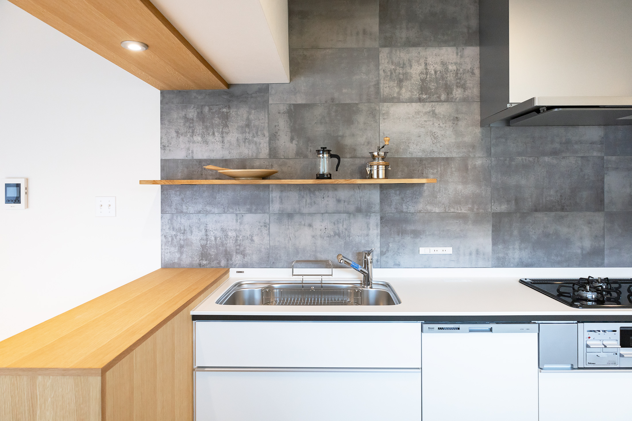 中古マンション　フルリノベーション　キッチン