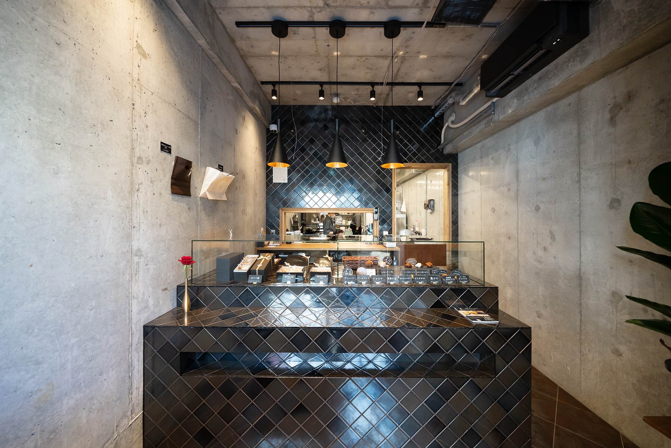 店舗デザイン・リノベーション「BAKED SWEETS奏」カウンター