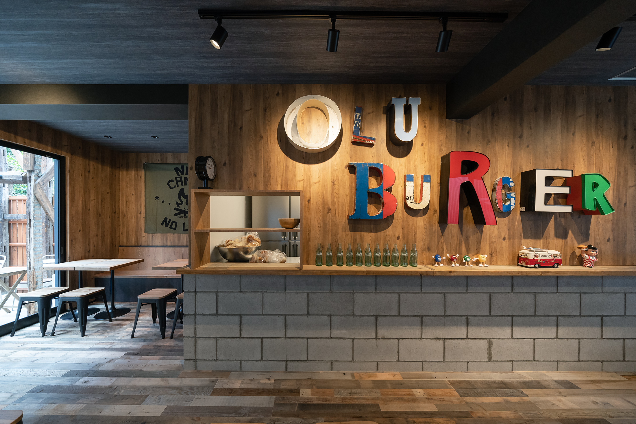 店舗デザイン・リノベーション「OLUBURGER KYOTO 茨木店」大阪府茨木市