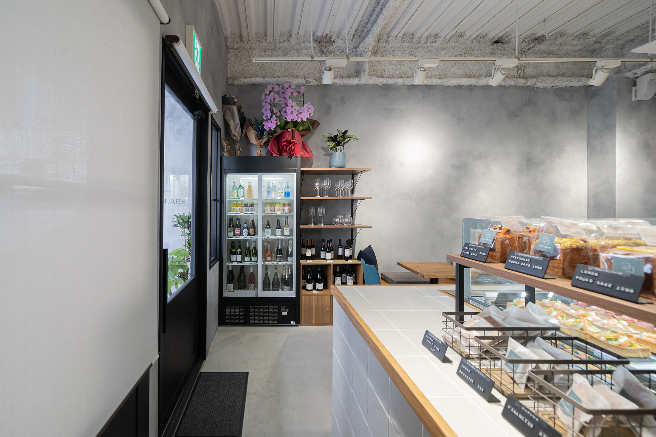 ドリンク商品棚