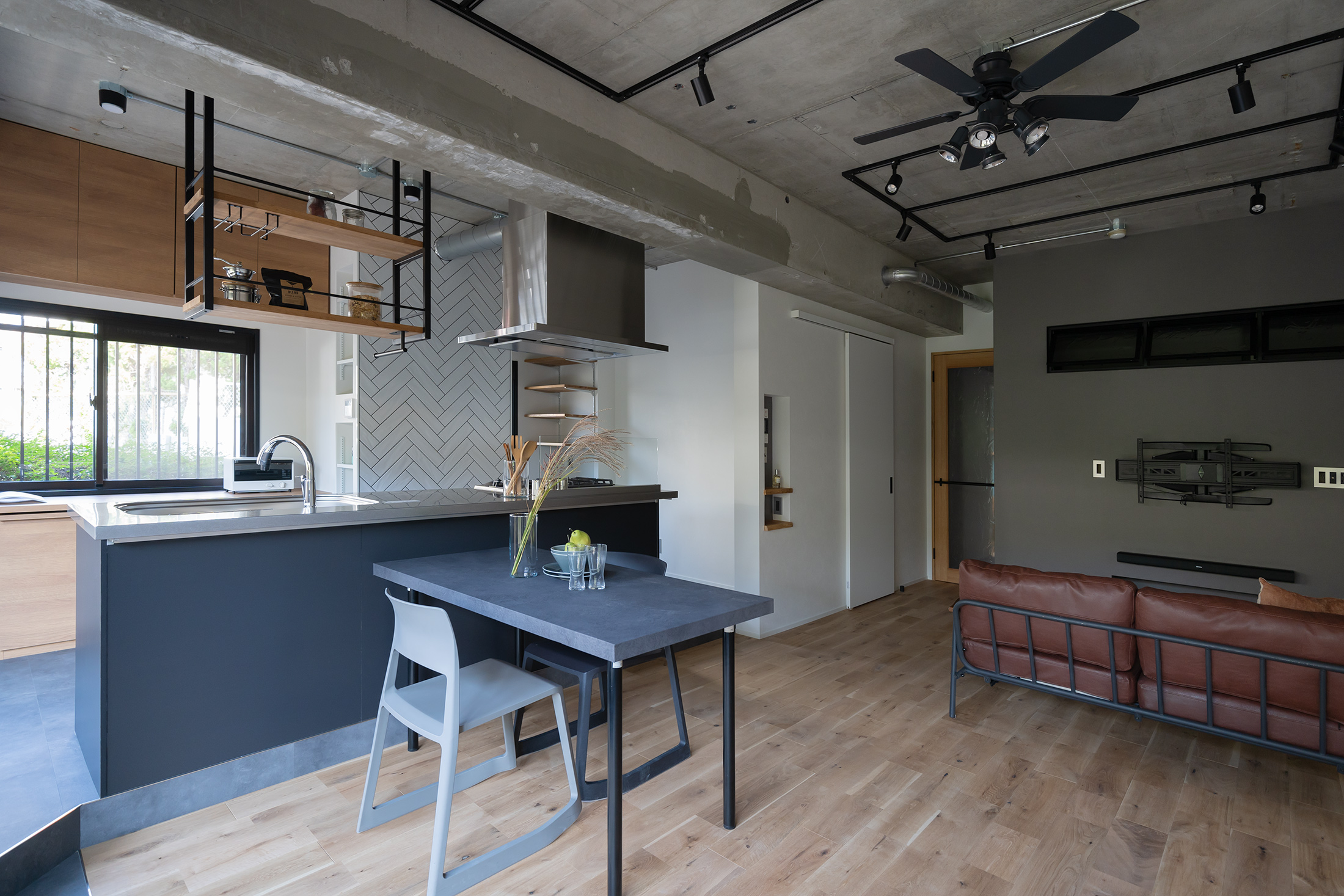 中古マンション　フルリノベーション　ダイニング