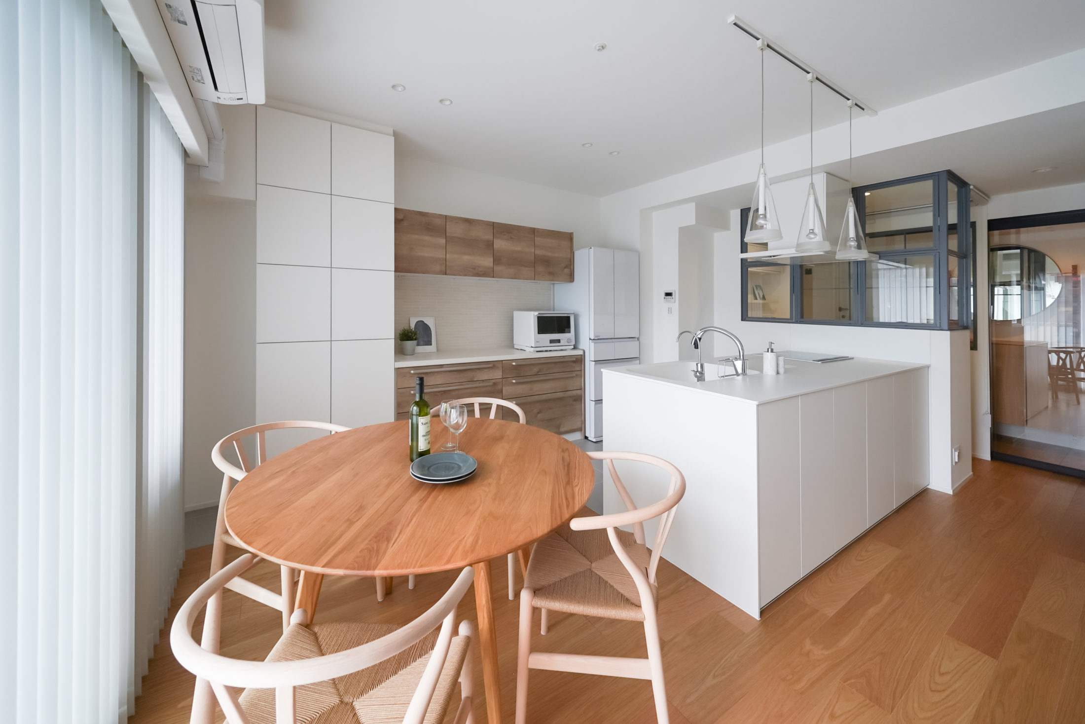 中古マンション　フルリノベーション　ダイニング