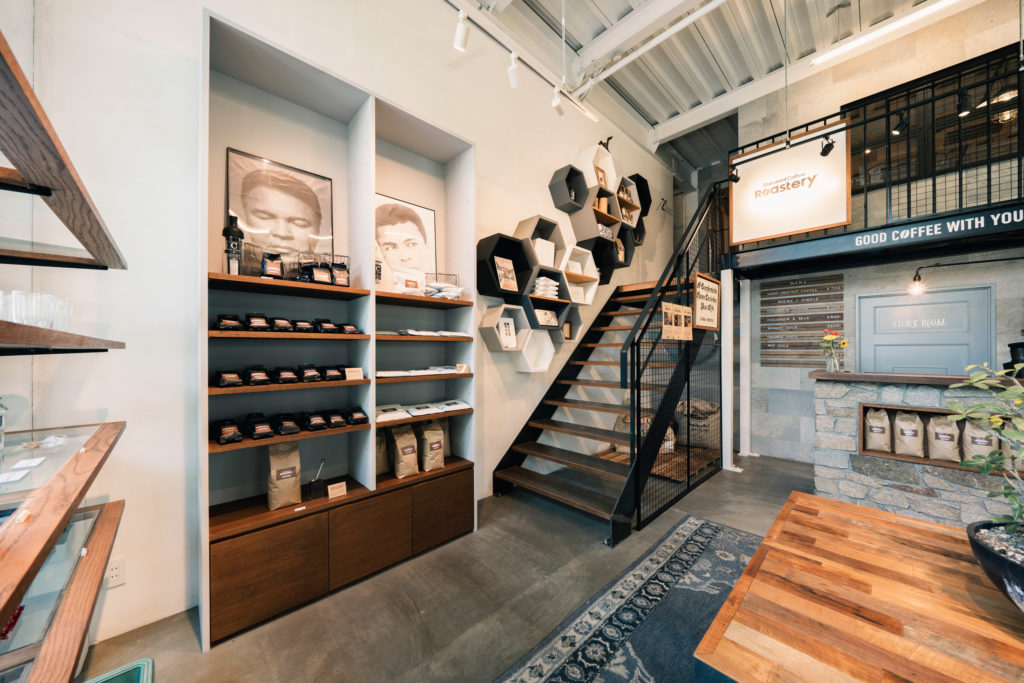店舗デザイン　Standard Coffee Roastery　内装