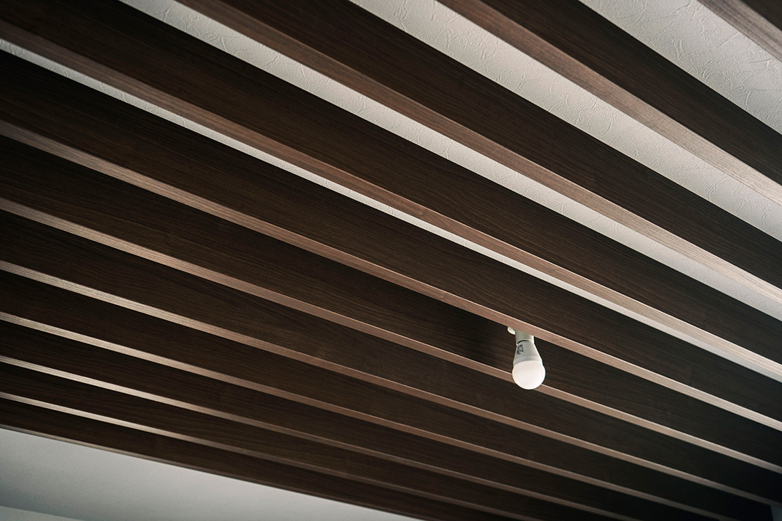 照明　ルーバー