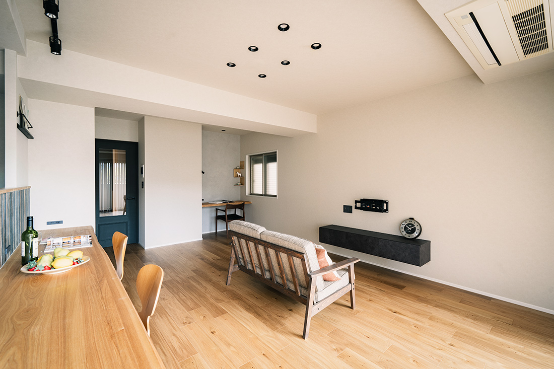 中古マンション　フルリノベーション　リビング