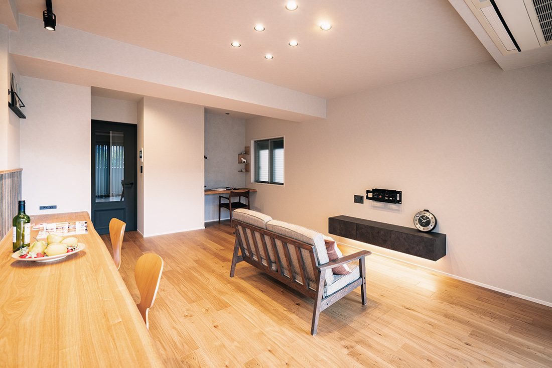 中古マンション　フルリノベーション　リビング