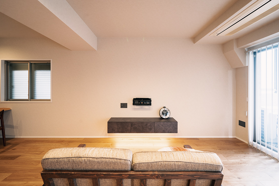 リビング　テレビボード