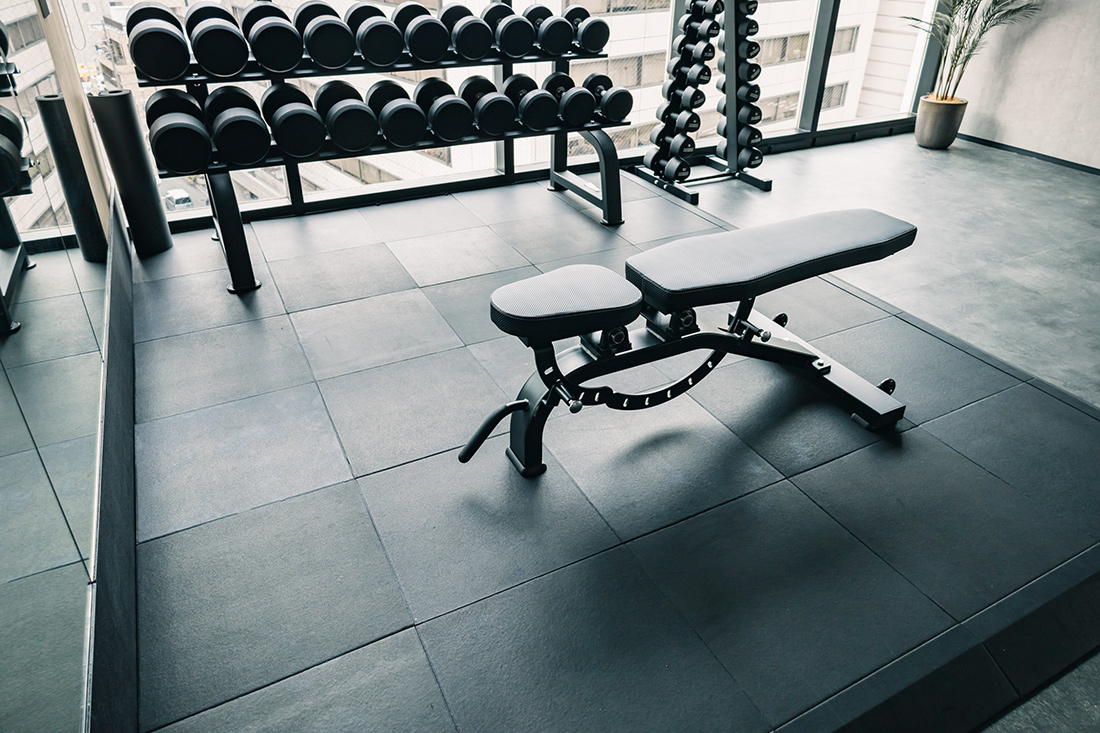 LOUIS CLUB　パーソナルジム　ジムスペース　大阪府大阪市